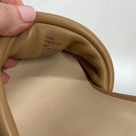 Steve Madden Thai Tan Nude Kitten Heels Slip On Sandal Size:9 - Picture 8 of 8